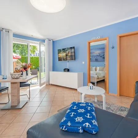 Am Kuestenwald Ostseeglueck 07 Uckeritz